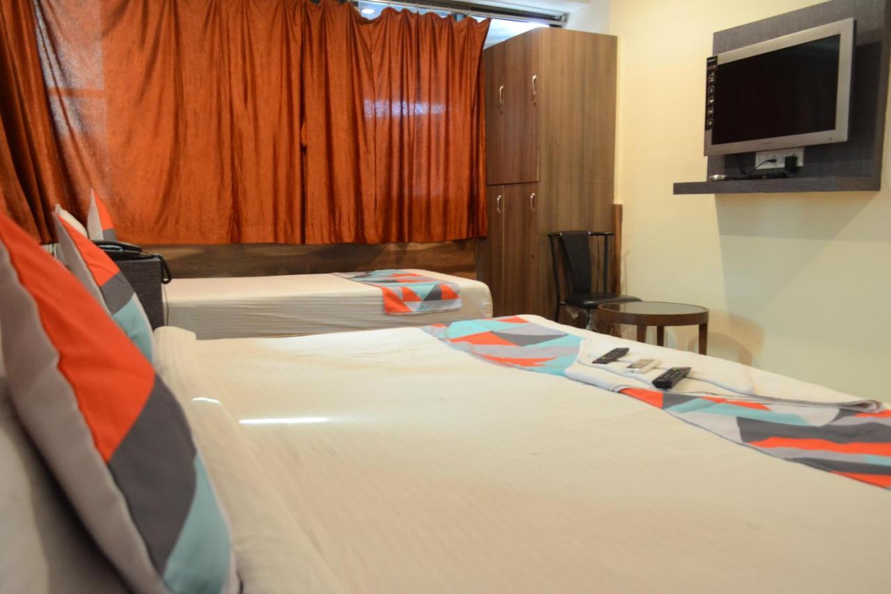 Hotel Aishwarya Residency นาวีมุมไบ ภายนอก รูปภาพ