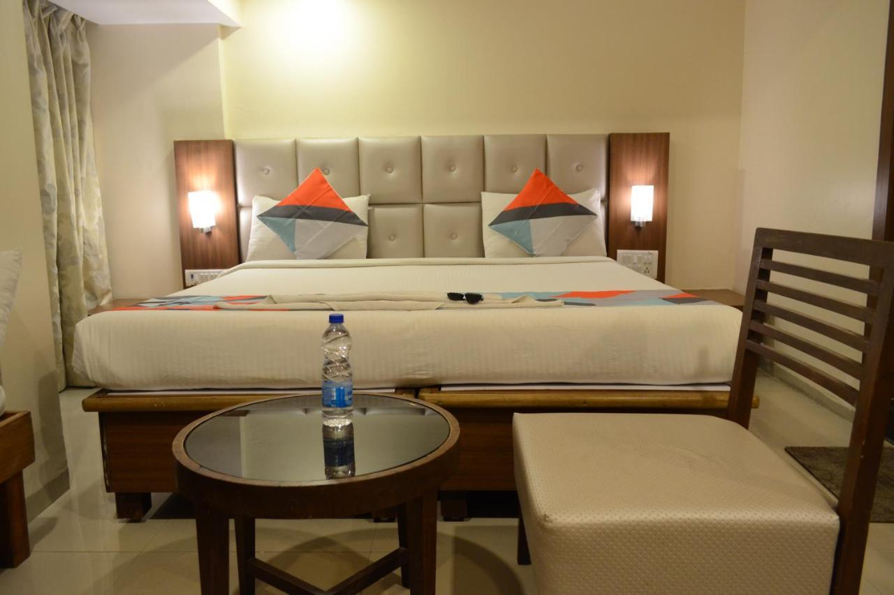 Hotel Aishwarya Residency นาวีมุมไบ ภายนอก รูปภาพ