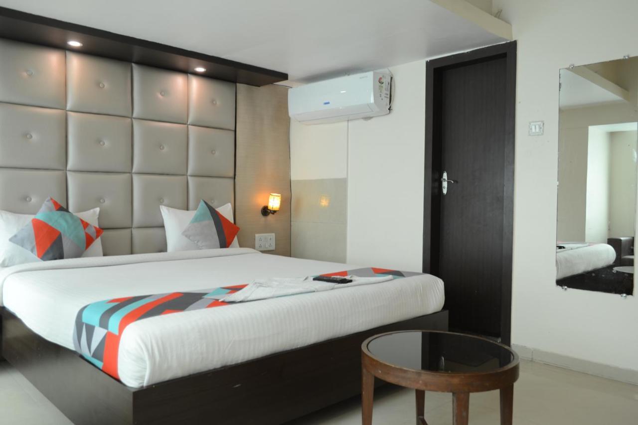 Hotel Aishwarya Residency นาวีมุมไบ ภายนอก รูปภาพ
