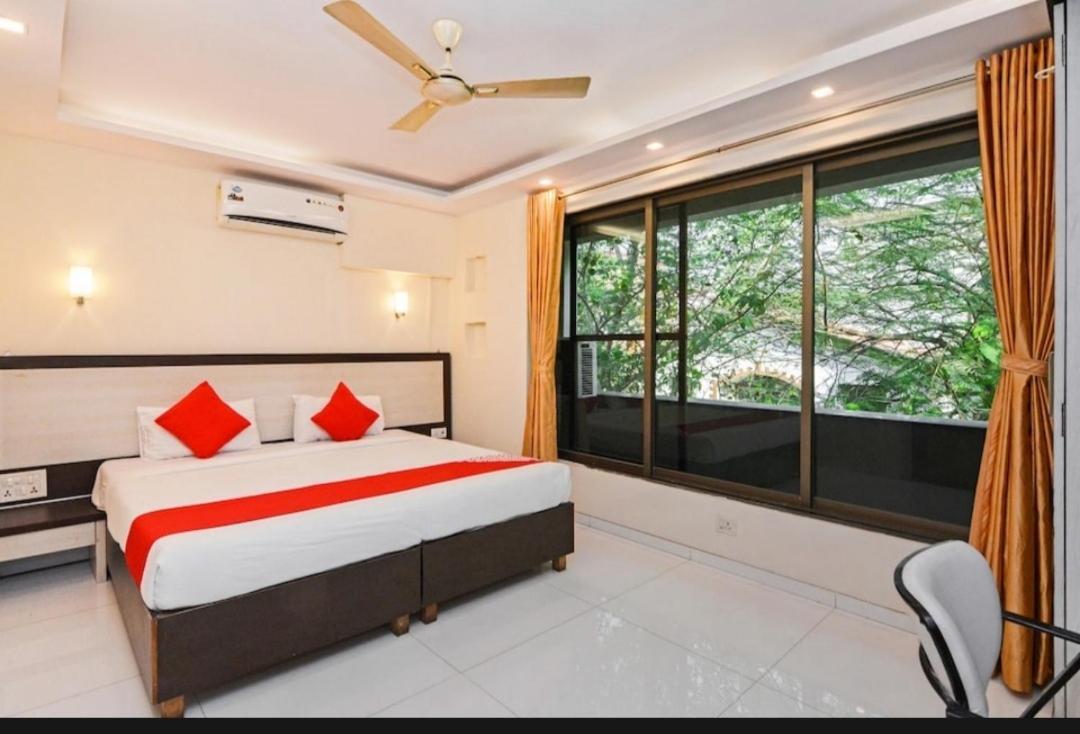Hotel Aishwarya Residency นาวีมุมไบ ภายนอก รูปภาพ
